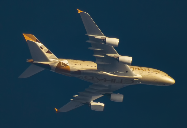 ETIHAD AIRWAYS AIRBUS A380 A6-APF ROUTING JFK--ABU DHABI AS EY100   37,000FT.