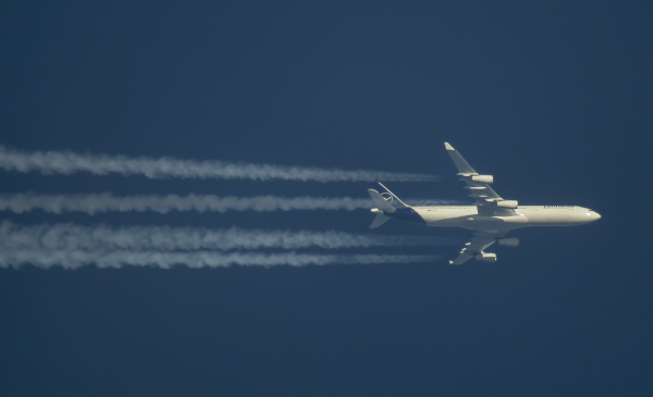 LUFTHANSA AIRBUS A340 D-AIGT ROUTING PANAMA CITY--FRANKFURT AS LH485,,39,000FT.