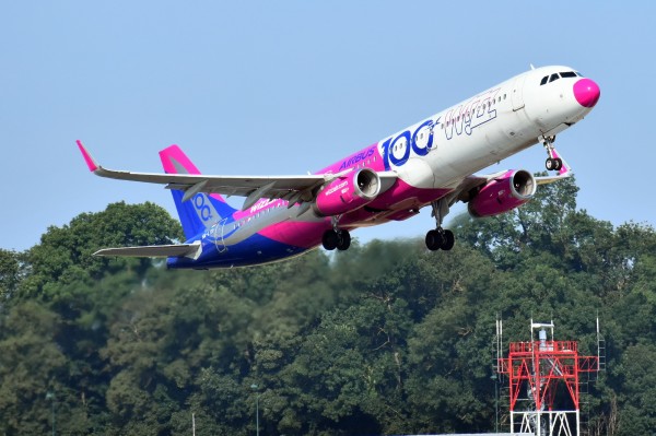 HA-LTD Wizz Air 100th aircraft livery