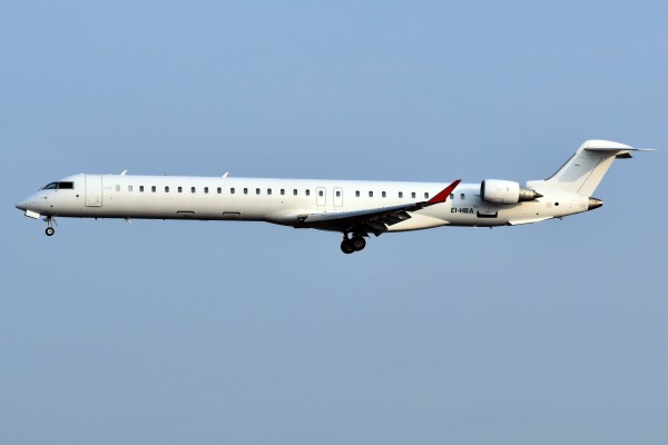 CRJX  EI-HBA  landing