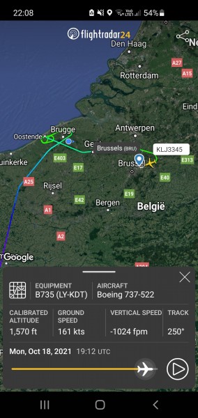 Screenshot_20211018-220832_Flightradar24.jpg