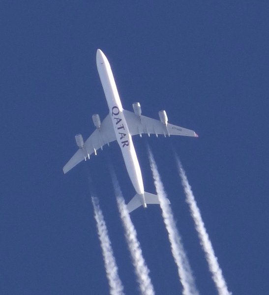 Airbus A340 A7-AGD from Quatar Airways.