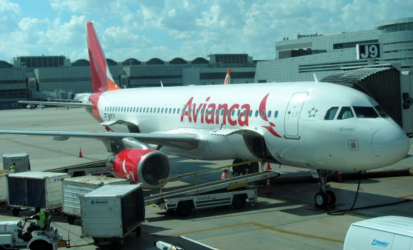 Spotting an Avianca A320 at MIA