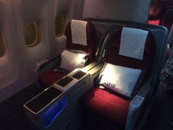 Business Class in the 77L