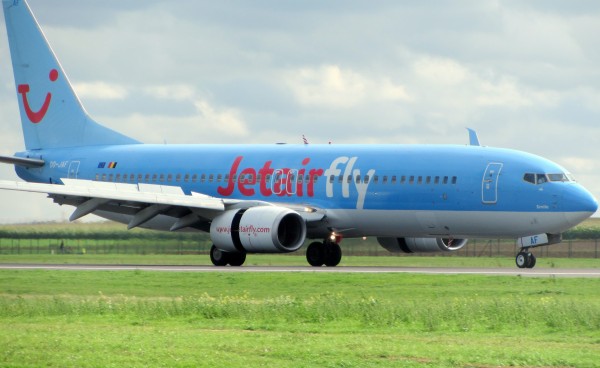 Jetairfly Boeing 737-800 OO-JAF flight TB502 from BOD and LGW