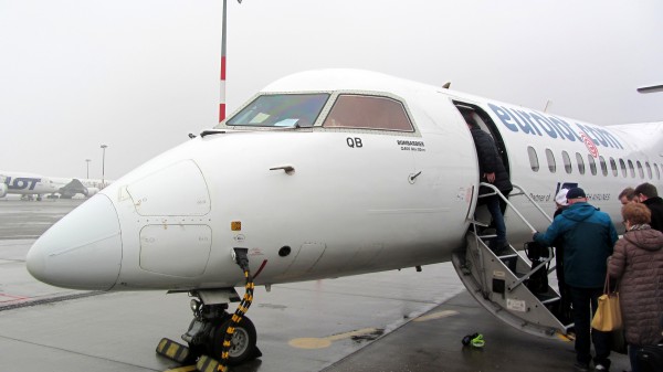 Boarding the Eurolot Dash 8 Q400 SP-EQB to Vilnius, afer a bus ride to a remote position