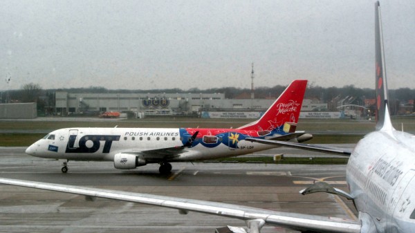 Arrival of LOT Embraer E170 SP-LDF &quot;Ptasie Mleczko&quot;
