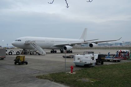 Air Belgium Airbus A340-300 OO-ABB 2.jpg