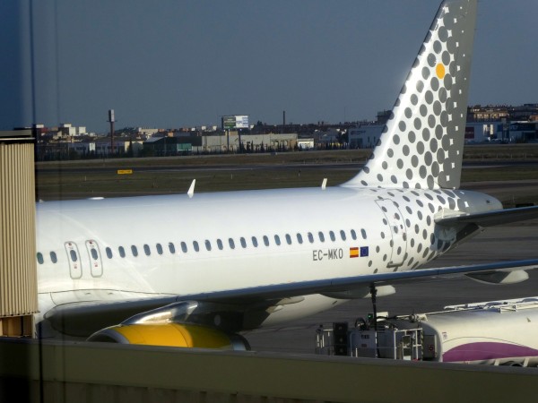 Ready to board Vueling Airbus A320 EC-MKO on flight VY8920 to BRU