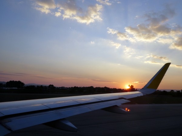 Turning to Rwy12 under the sunset