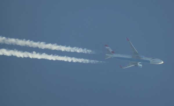 AUSTRIAN AIRLINES BOEING 767 OE-LAW ROUTING MIA-VIE--37,000FT.