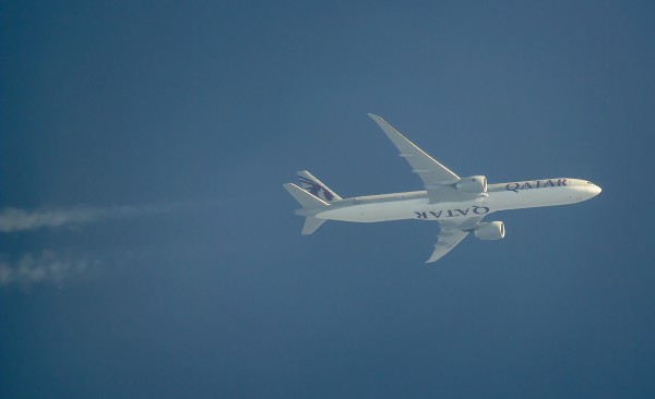 QATAR AIRWAYS BOEING 777(NO DETAILS)