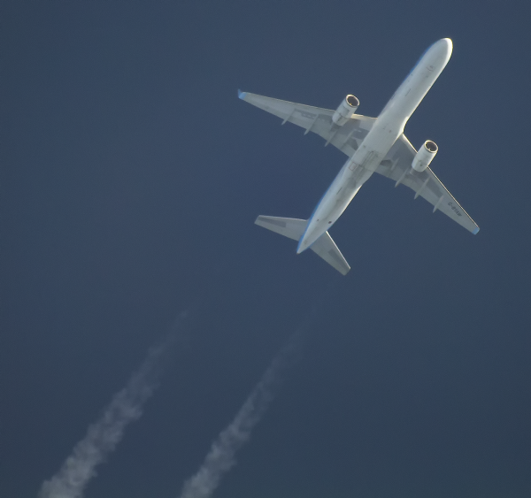 TUI AIRWAYS BOEING 757 G-BYAW ROUTING MANCHESTER-ZAKYNTHOS AS BY2716    35,000FT.