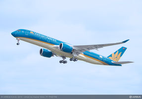 Vietnam Airlines first Airbus A350 XWB takes to the sky