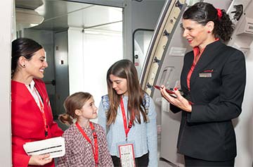 Iberia has assisted 52,000 unaccompanied minors so far in 2015