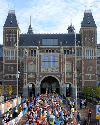 KLM official carrier of the Amsterdam Marathon