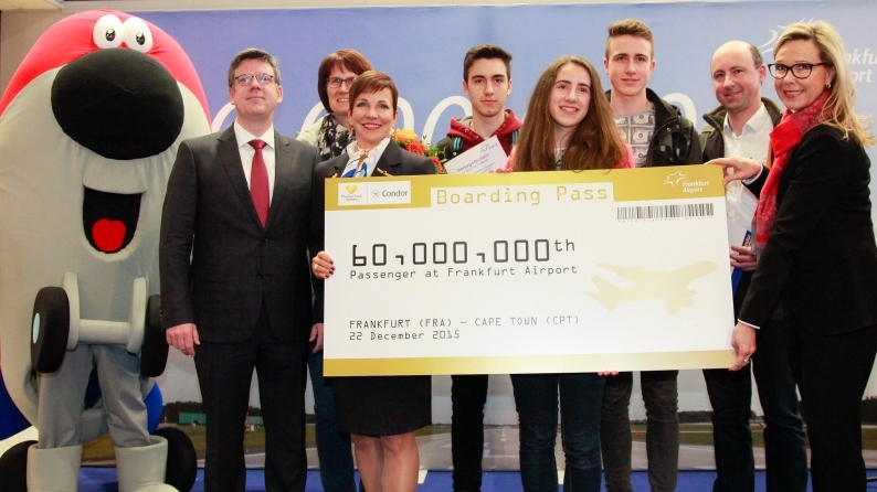 Frankfurt Airport welcomes 60 millionth passenger in 2015 (new record)