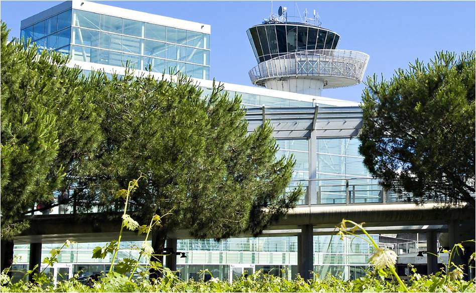 Ryanair to close Bordeaux Airport base due to rising costs