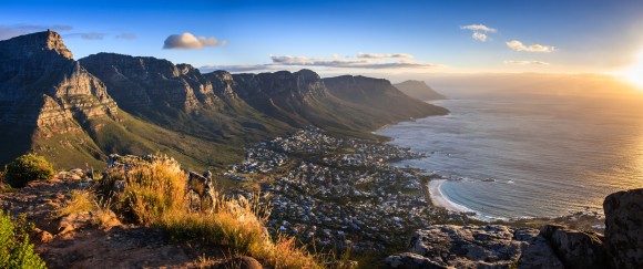 Joon flies to Cape Town