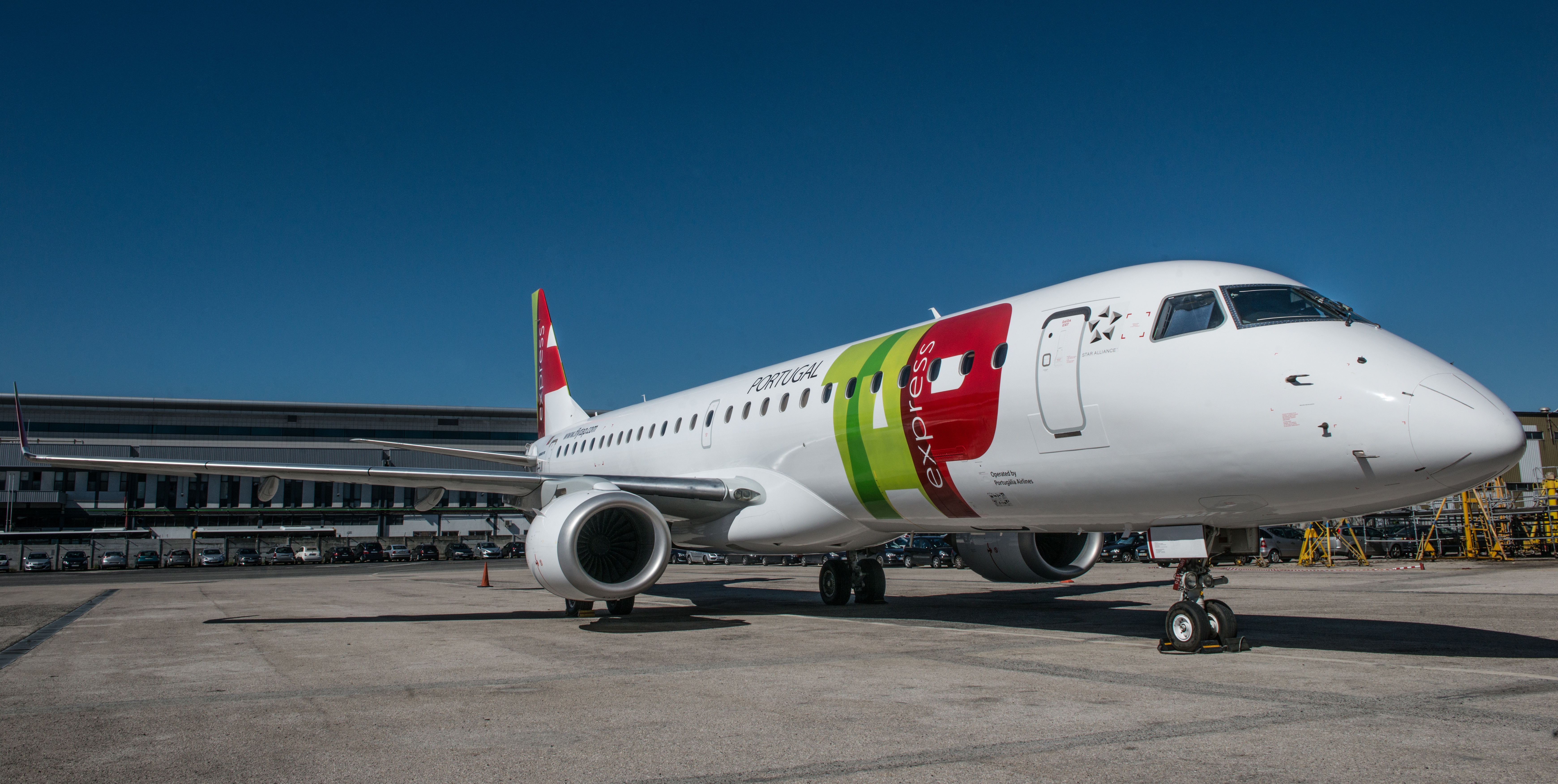 TAP Express is the first E-Jets operator in Portugal 