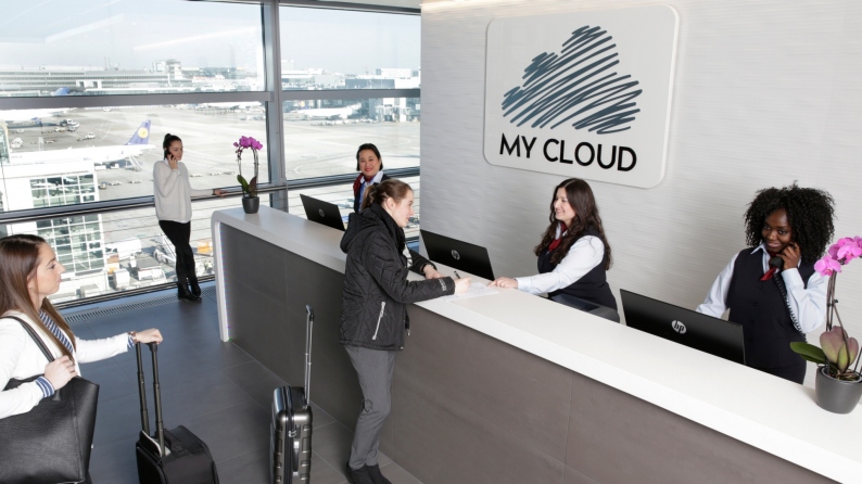 Innovative transit hotel debuts at Frankfurt Airport