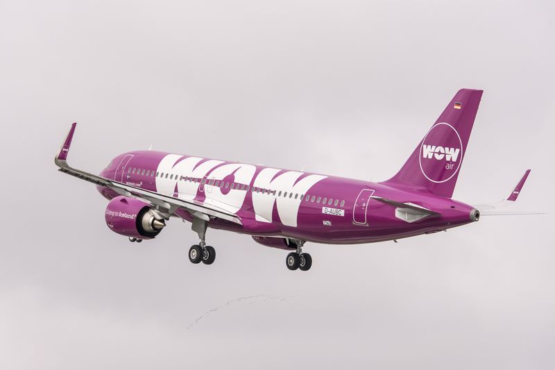 Icelandic low-fare airline WOW air takes delivery of its first Airbus A320neo