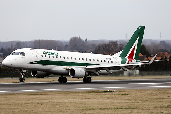 Alitalia Cityliner Embraer ERJ-175