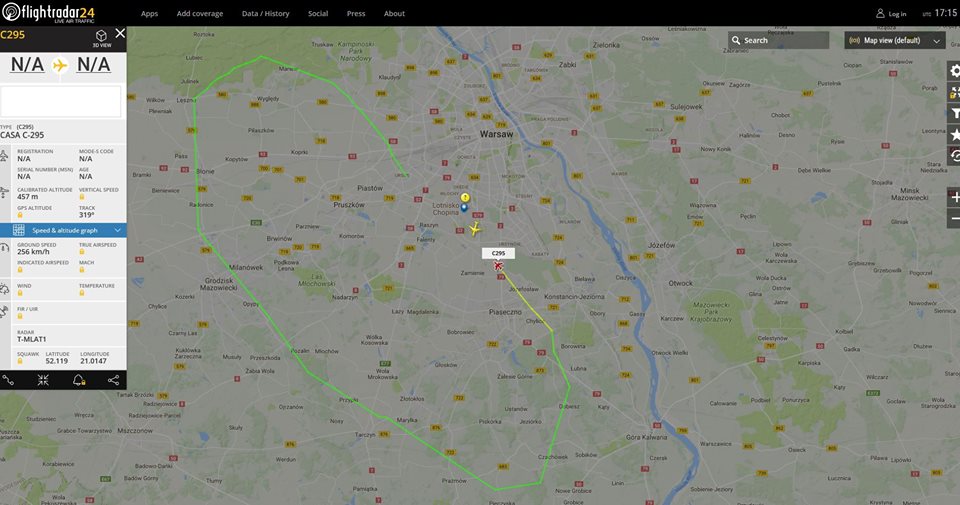Transport plane damaged during landing at Warsaw Chopin airport