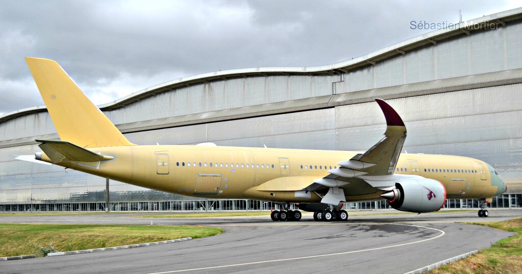Qatar Airways cancels delivery of four Airbus A350 XWB aircraft