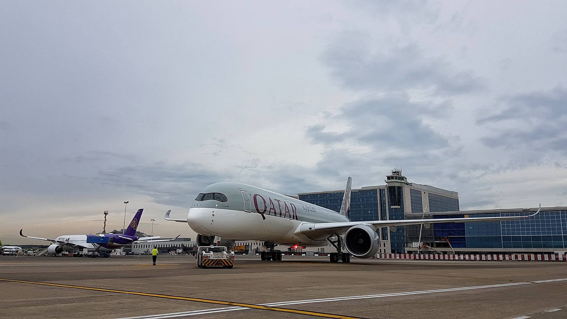 New landmark for Brussels Airport: two Airbus A350s at the same time!