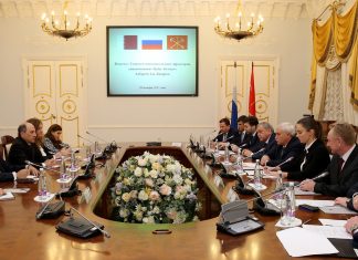 Qatar Airways GCEO Meets Governor of St. Petersburg as Part of the Official Inaugural Flight Launch Programme in Russia