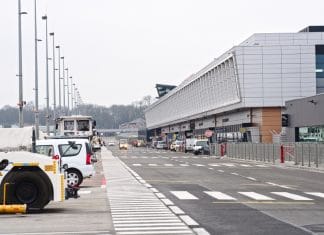 Strike at Charleroi airport suspended as mediation begins