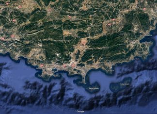 Two helicopters have collided South of France; at least five dead