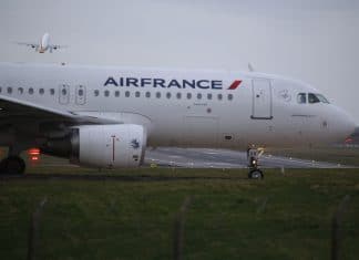 Air France-KLM +5.4% pax, revenue passenger-kilometer +6.1%, load factor +2.7 pt. in March 2018