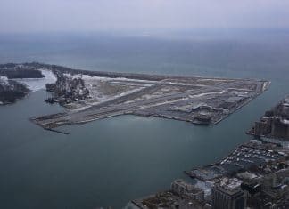 Toronto’s Billy Bishop airport reopens after broken down plane causes hours-long closure