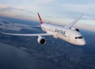 Perth Airport takes Qantas to court over unpaid runway fees