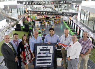 AirAsia ?meets with Victorian delegation ahead of direct services to Melbourne Avalon