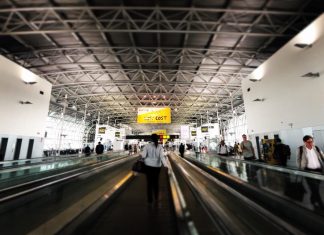 Diependaele calls Brussels Airport passport delays “unacceptable” as long queues persist