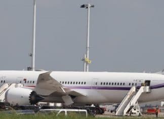Special arrival at Brussels Airport: a Deerjet Boeing 787-8 Dreamliner BBJ