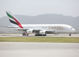 Emirates Airbus A380 to Dubai, U.A.E. returns to Toronto, Canada after an engine issue
