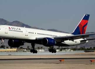 Delta Boeing 757 evacuated in Atlanta after flight deck fumes prompt emergency return