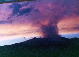 Mount Etna erupts again, aviation placed on highest alert