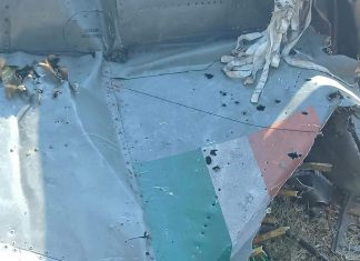 Pakistan Air Force shoots down two Indian Air Force fighter jets at Kashmir border