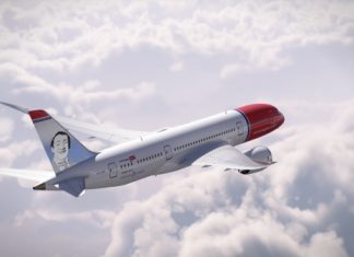 The closure of airspace in Western Norway for over an hour causes delays in air traffic