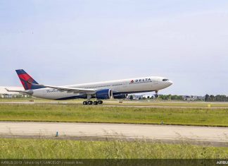 Delta Orlando–Amsterdam flight diverts to Dublin after mid-Atlantic medical emergency