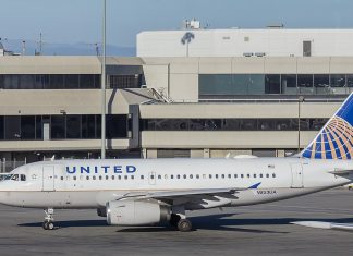 United Airlines flight evacuated after engine fire at Houston Intercontinental Airport