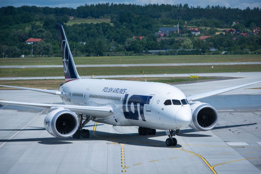 LOT Polish Airlines to launch new routes to Asia