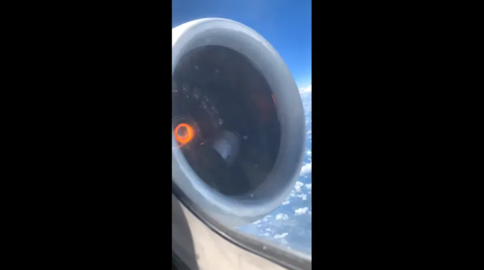 Nose cone of Delta Air Lines McDonnell Douglas MD-88 breaks off in-flight