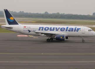 Near-collision at Nice Airport as Nouvelair plane aborts landing