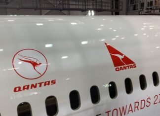Qantas Group requires employees to be vaccinated against Covid-19